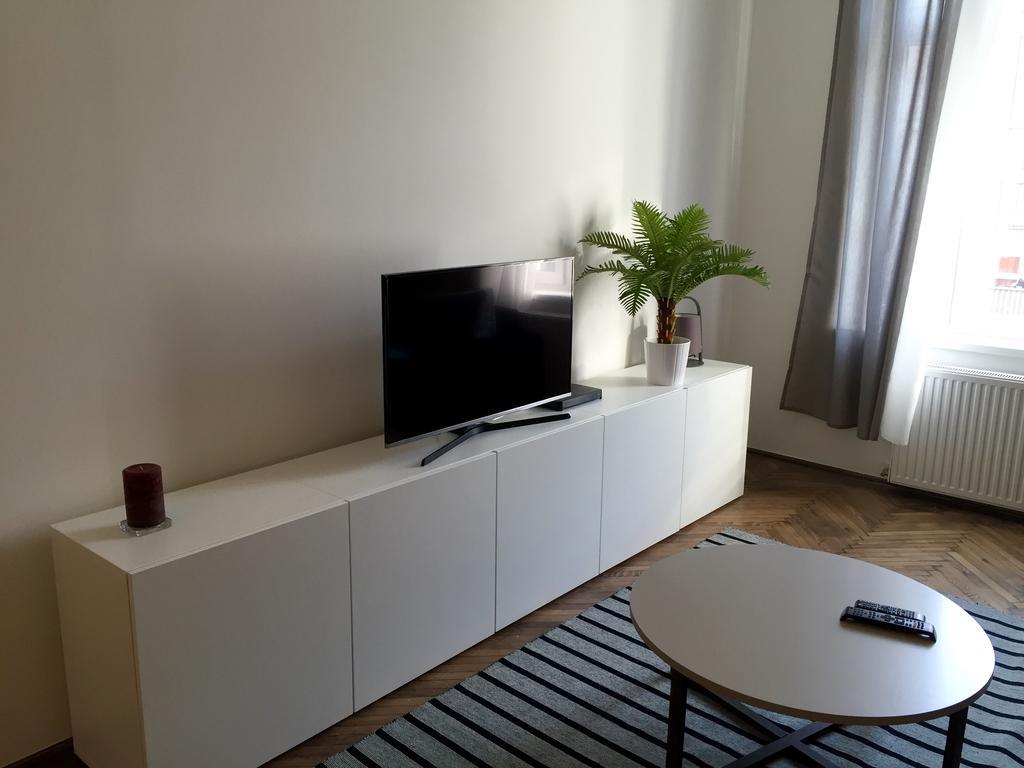 White Dream Apartment *